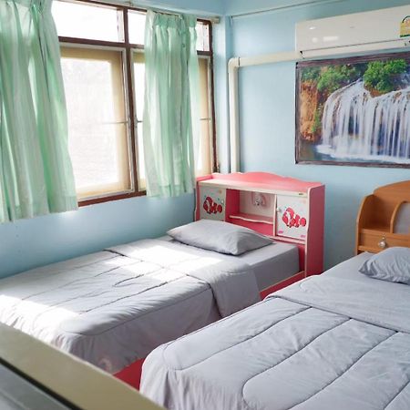Chokchai Hotel Sai Yok Bagian luar foto