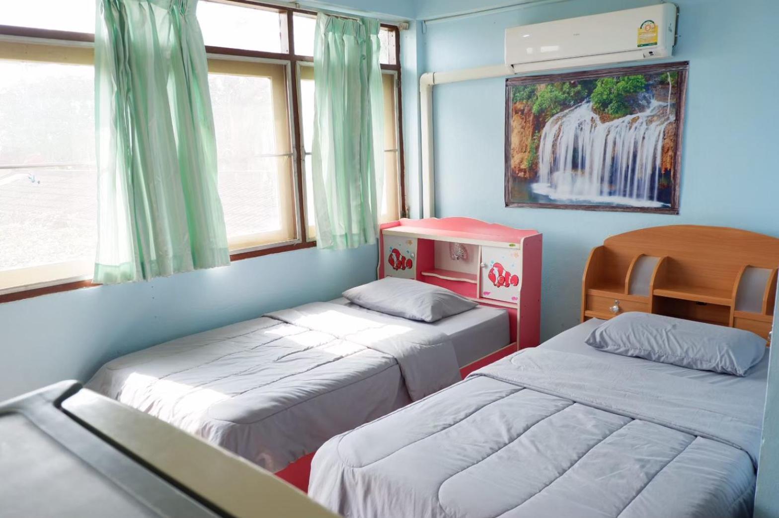 Chokchai Hotel Sai Yok Bagian luar foto