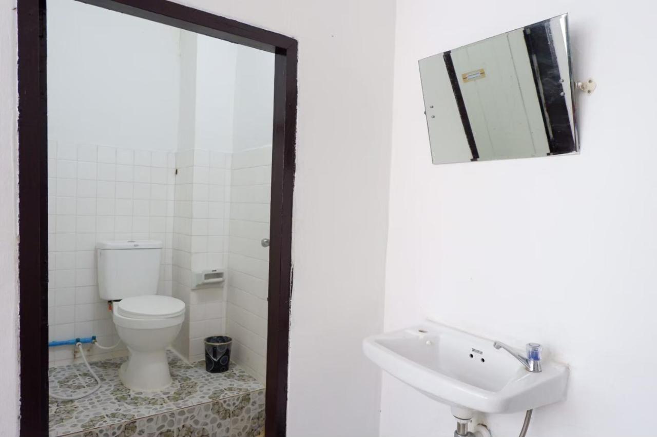 Chokchai Hotel Sai Yok Bagian luar foto