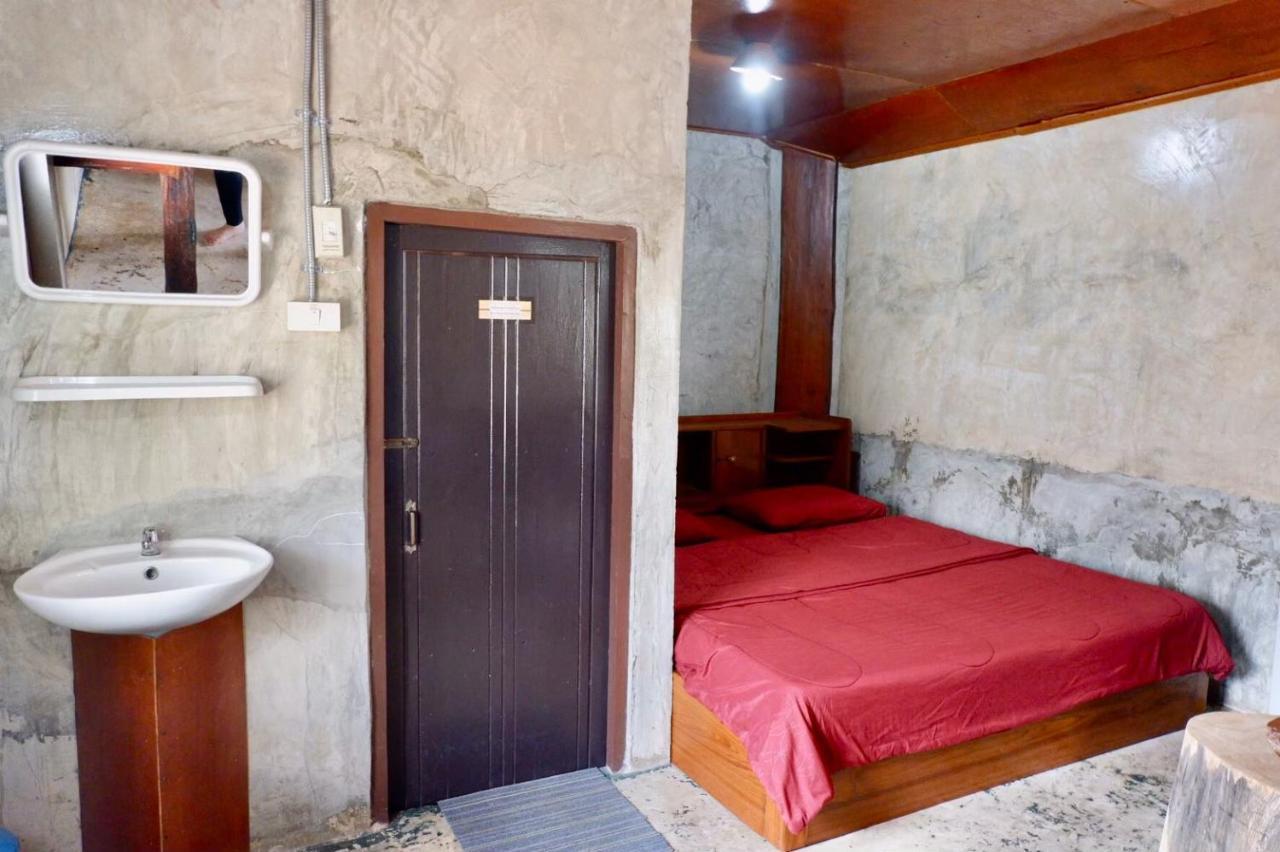 Chokchai Hotel Sai Yok Bagian luar foto