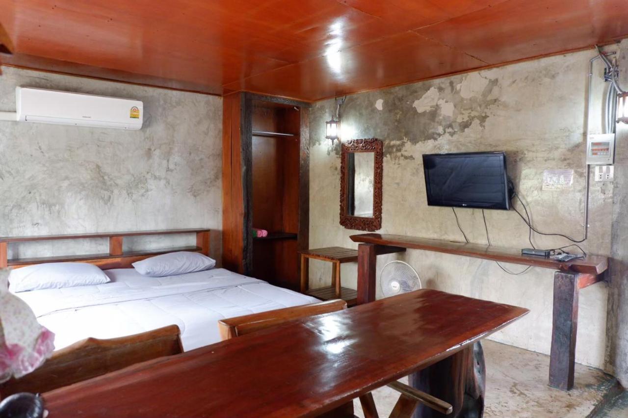 Chokchai Hotel Sai Yok Bagian luar foto