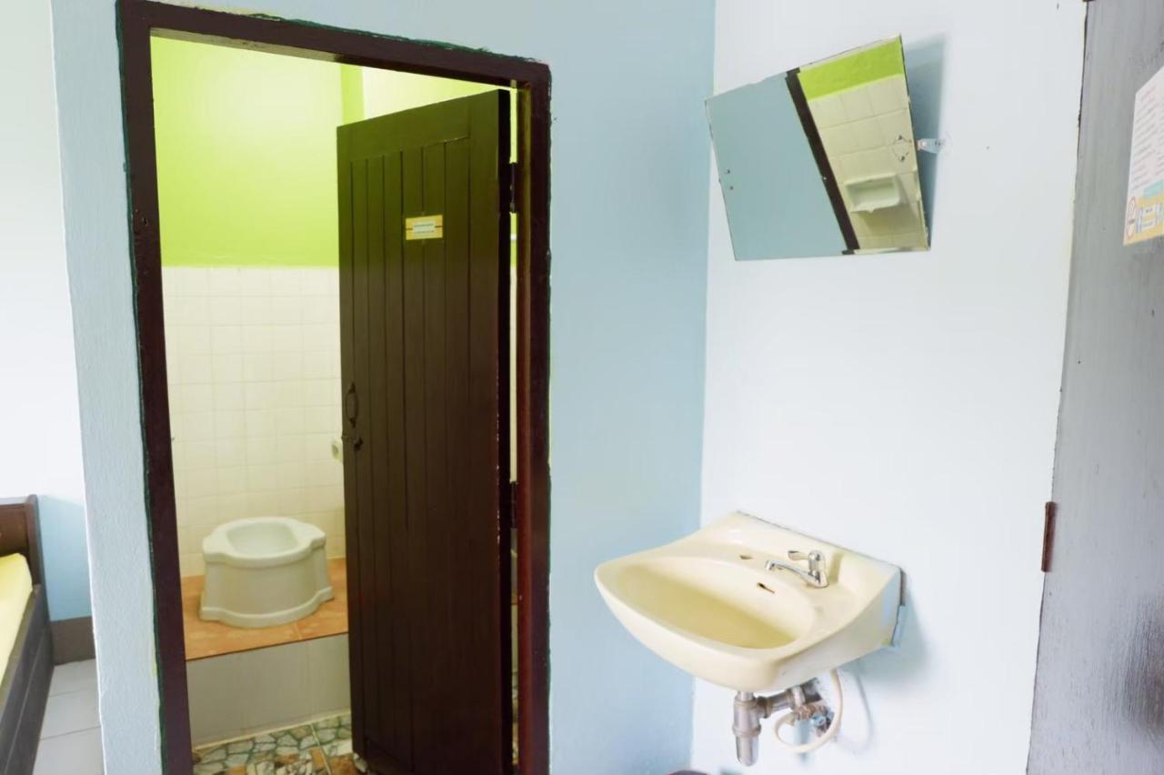 Chokchai Hotel Sai Yok Bagian luar foto