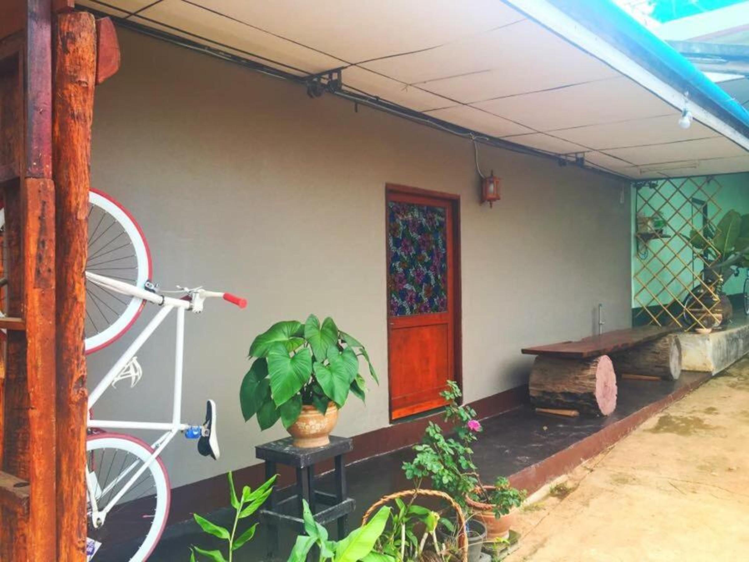 Chokchai Hotel Sai Yok Bagian luar foto